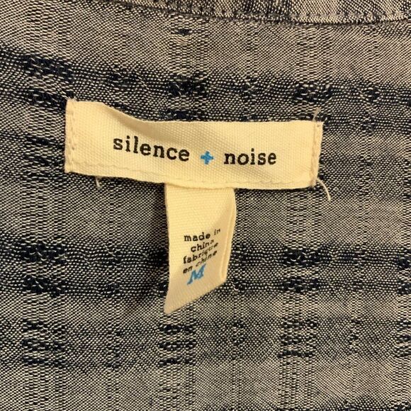 UO Silence + Noise Blue Grey Plaid Surplice Tunic Top Medium - Picture 8 of 10